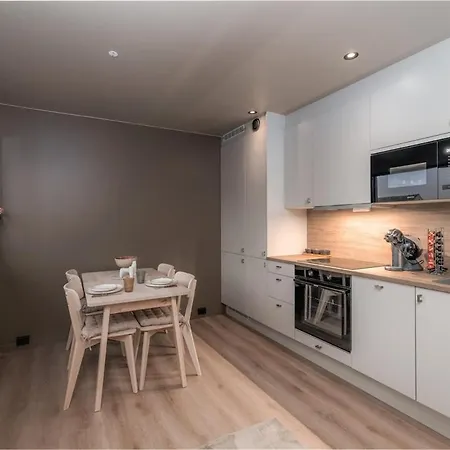 Leilighet Beautiful And Modern At Ballstad