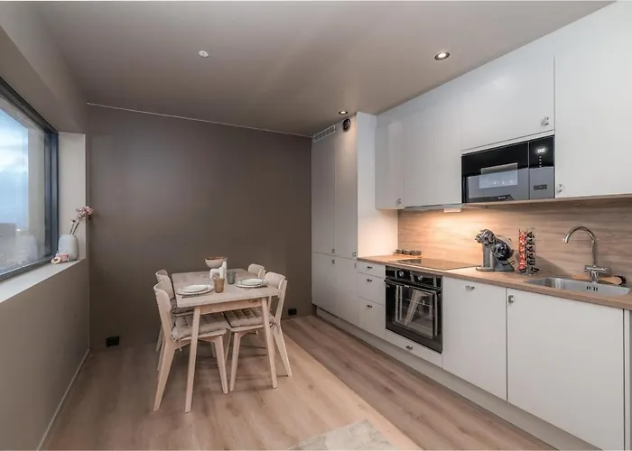 Lägenhet Beautiful And Modern At Ballstad